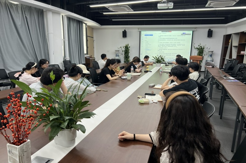 培训会现场.jpg 培训会现场.jpg