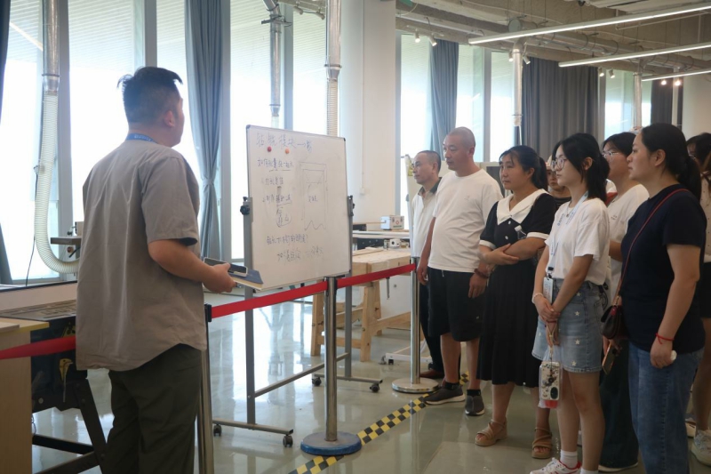 图片2.jpg 图片2.jpg