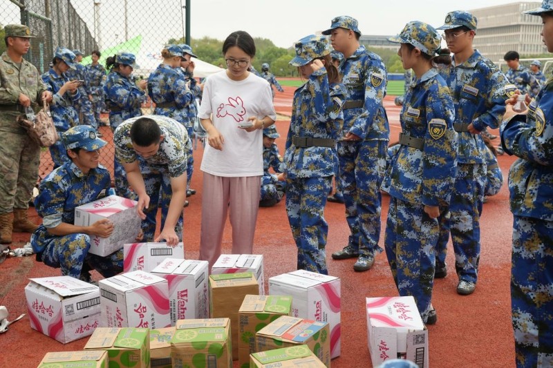 图片2.jpg 图片2.jpg