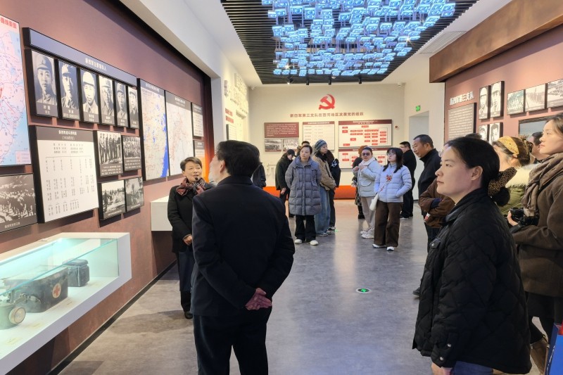 图片2.jpg 图片2.jpg